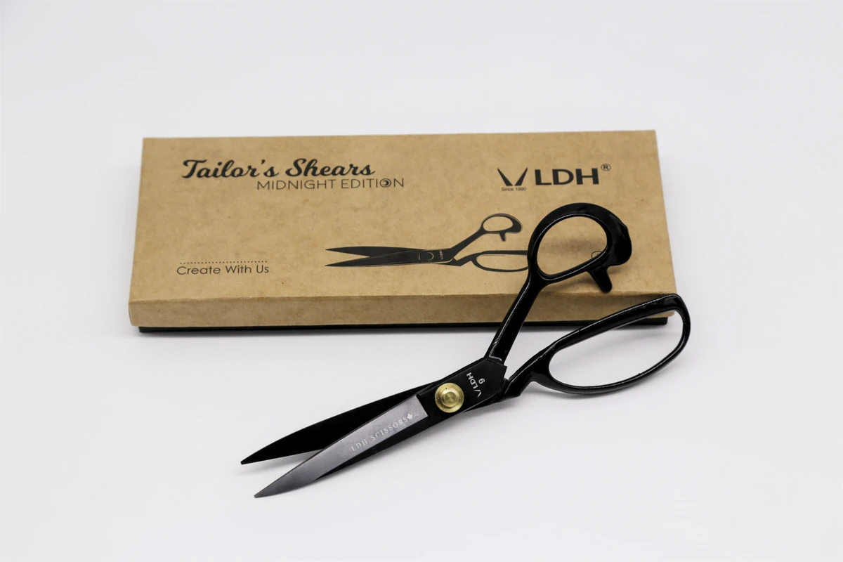 Midnight Edition Fabric Shears - Image 5