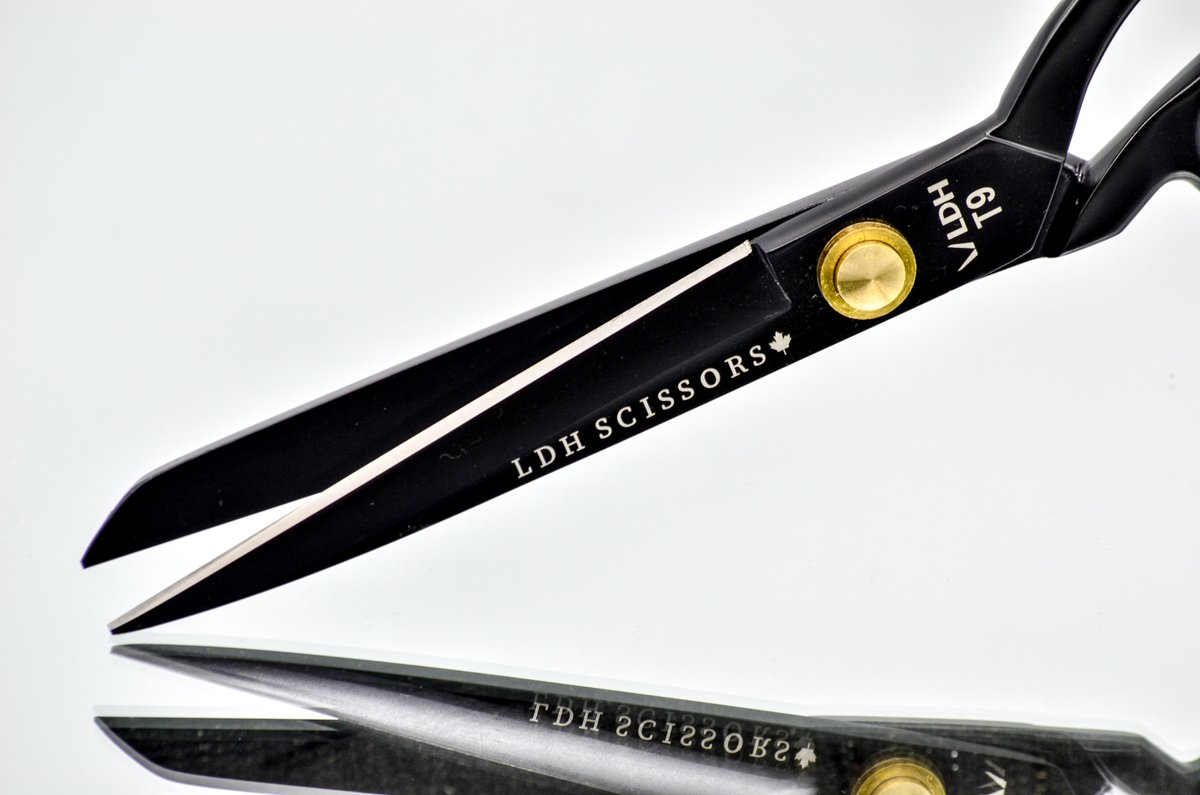 9" Matte Black Fabric Shears - Image 3