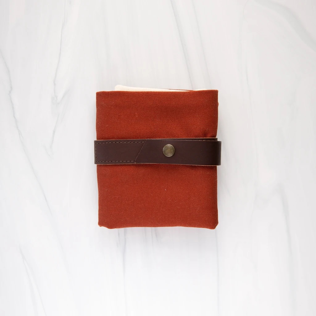 Twig-and-Horn-Strikkepinde-etui-Rust_Rød