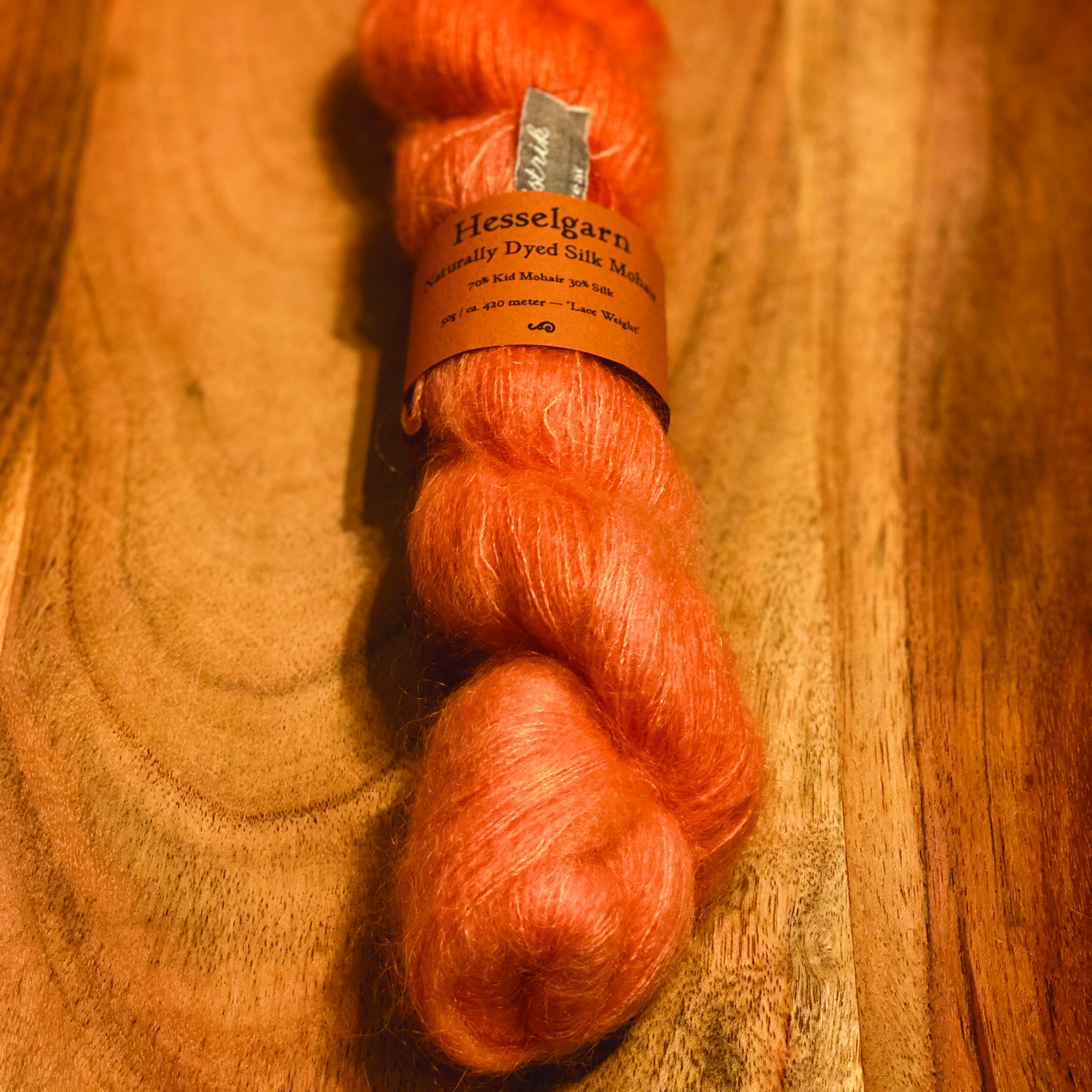 Hesselbalaclava Orange Klintholm Garn