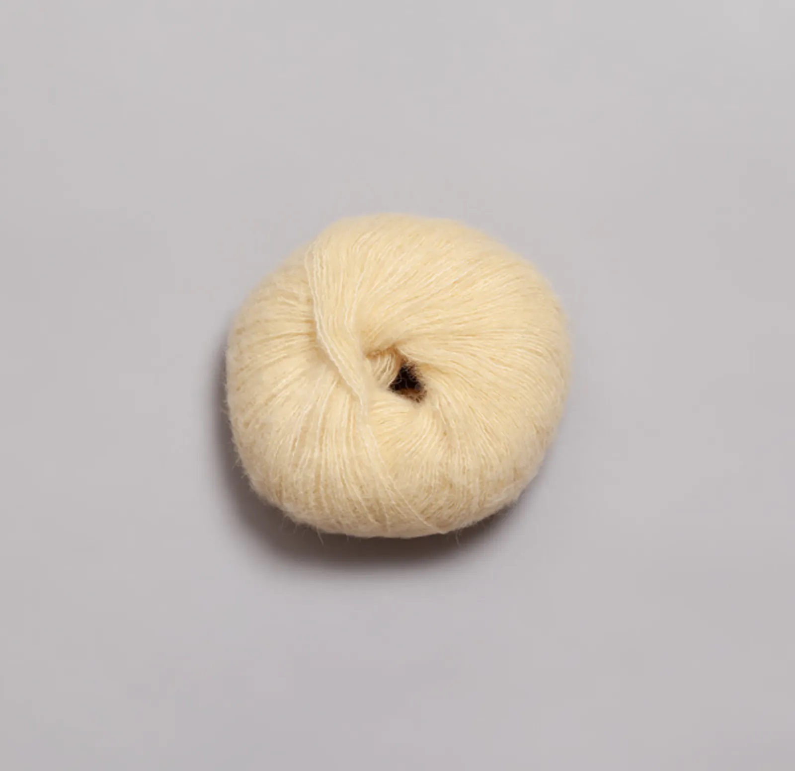 Alpaka_Silk_Lyse_strågul_6409_Klintholm_Garn