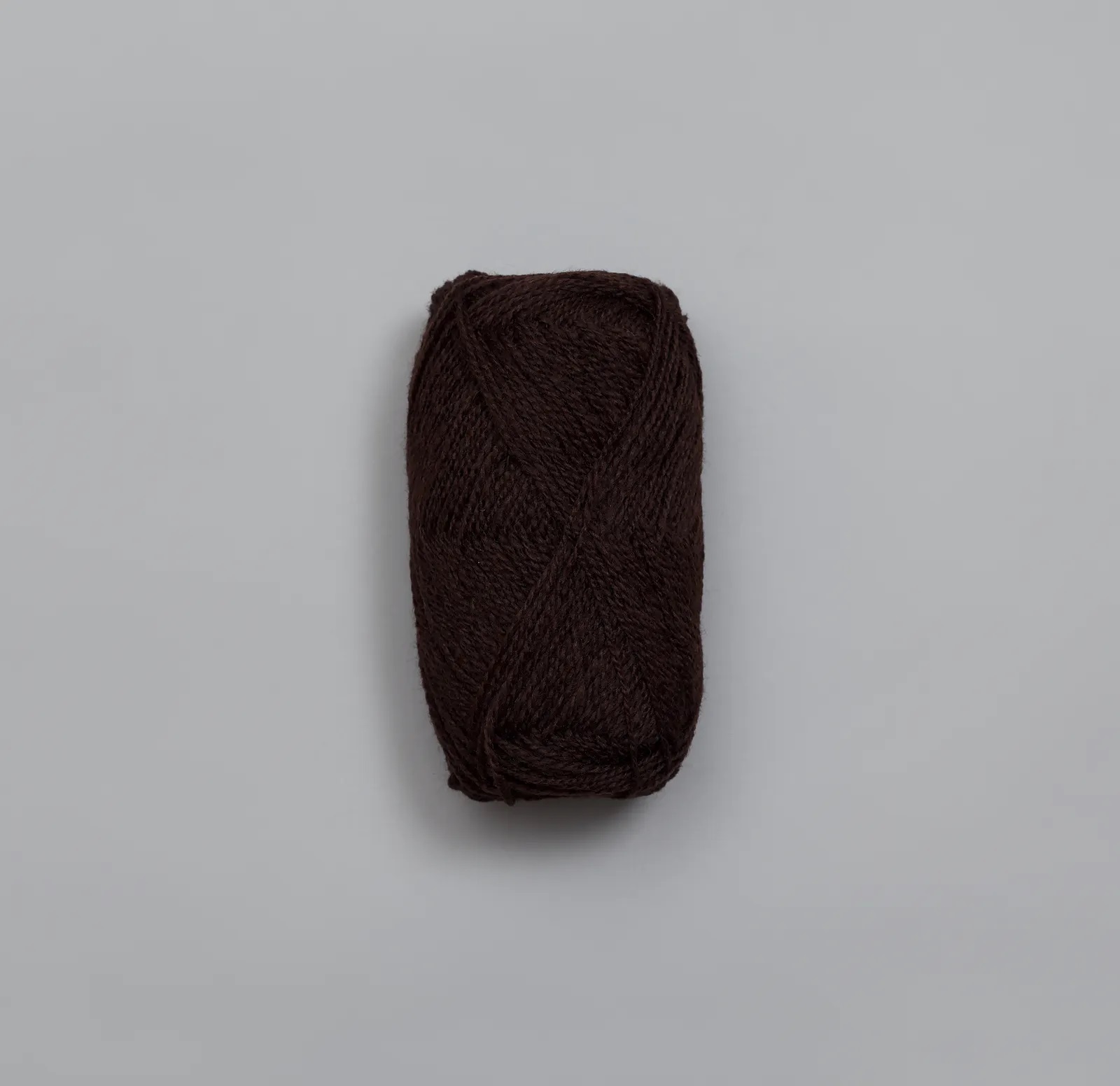 Finull-Mørk brun-422-Klintholm garn