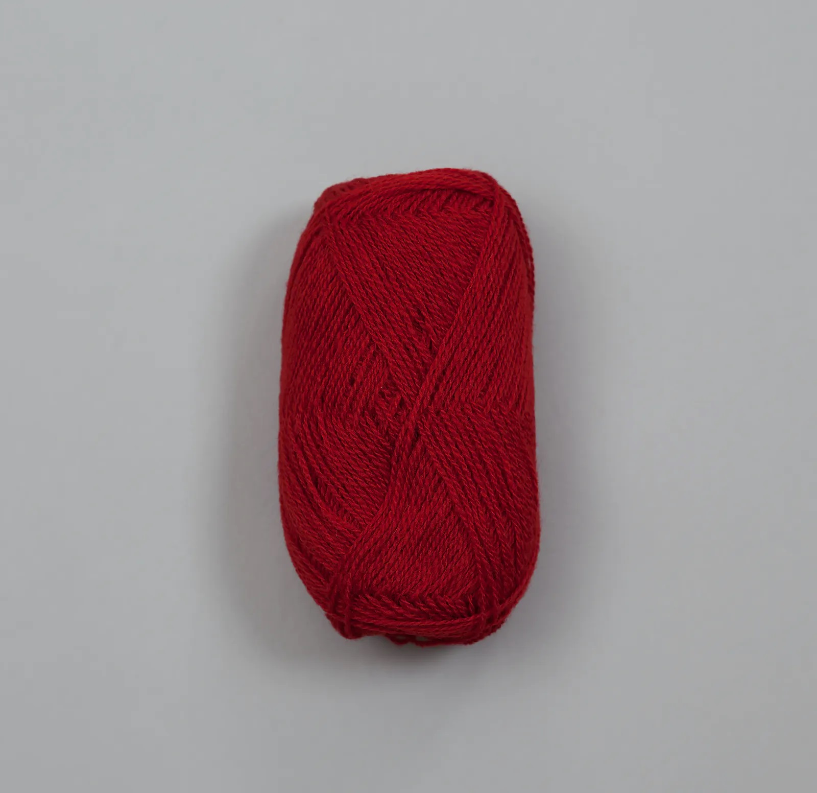 Lamull_Mørke rød_35_Klintholm Garn