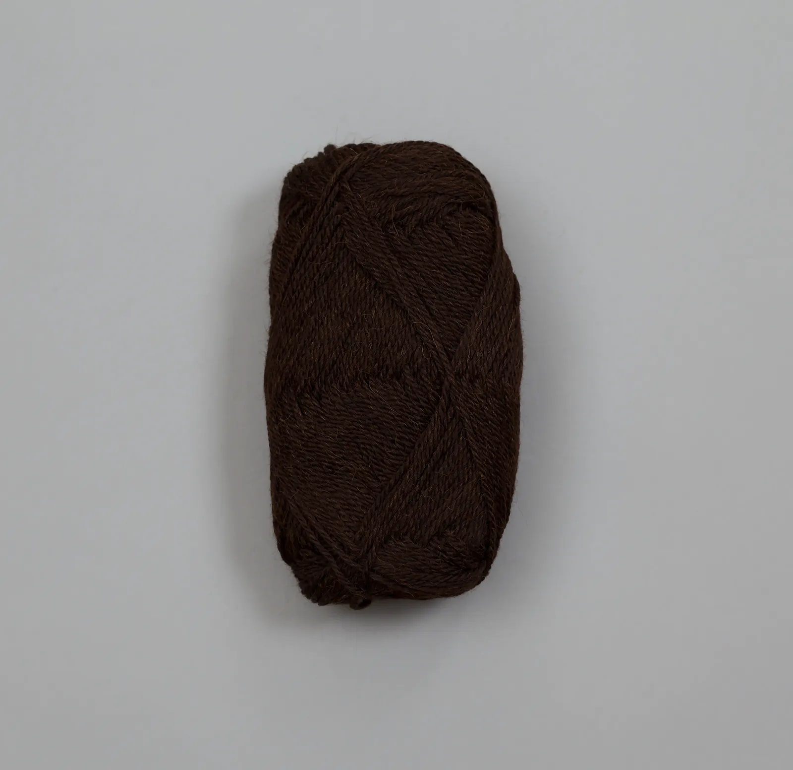 TUMI_uld_alpaka_Brun_B118_Klintholm garn