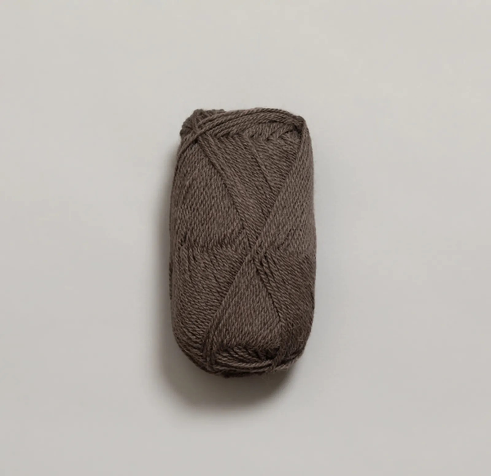 TUMI_uld_alpaka_Gråbrun_2288_Klintholm garn