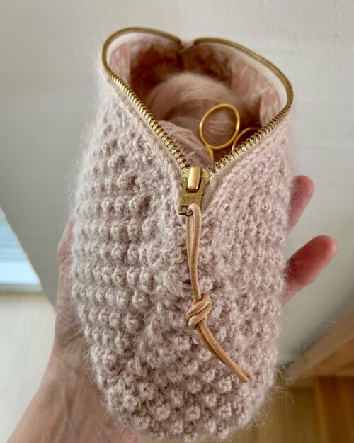 Nuxknitdesigne_Klintholm_Garn_Knitting_for_Olive_4